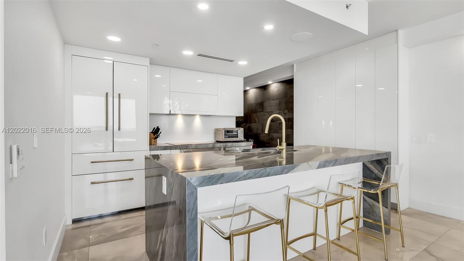 5875 Collins Ave # 1807, Miami Beach, FL 33140 photo 4