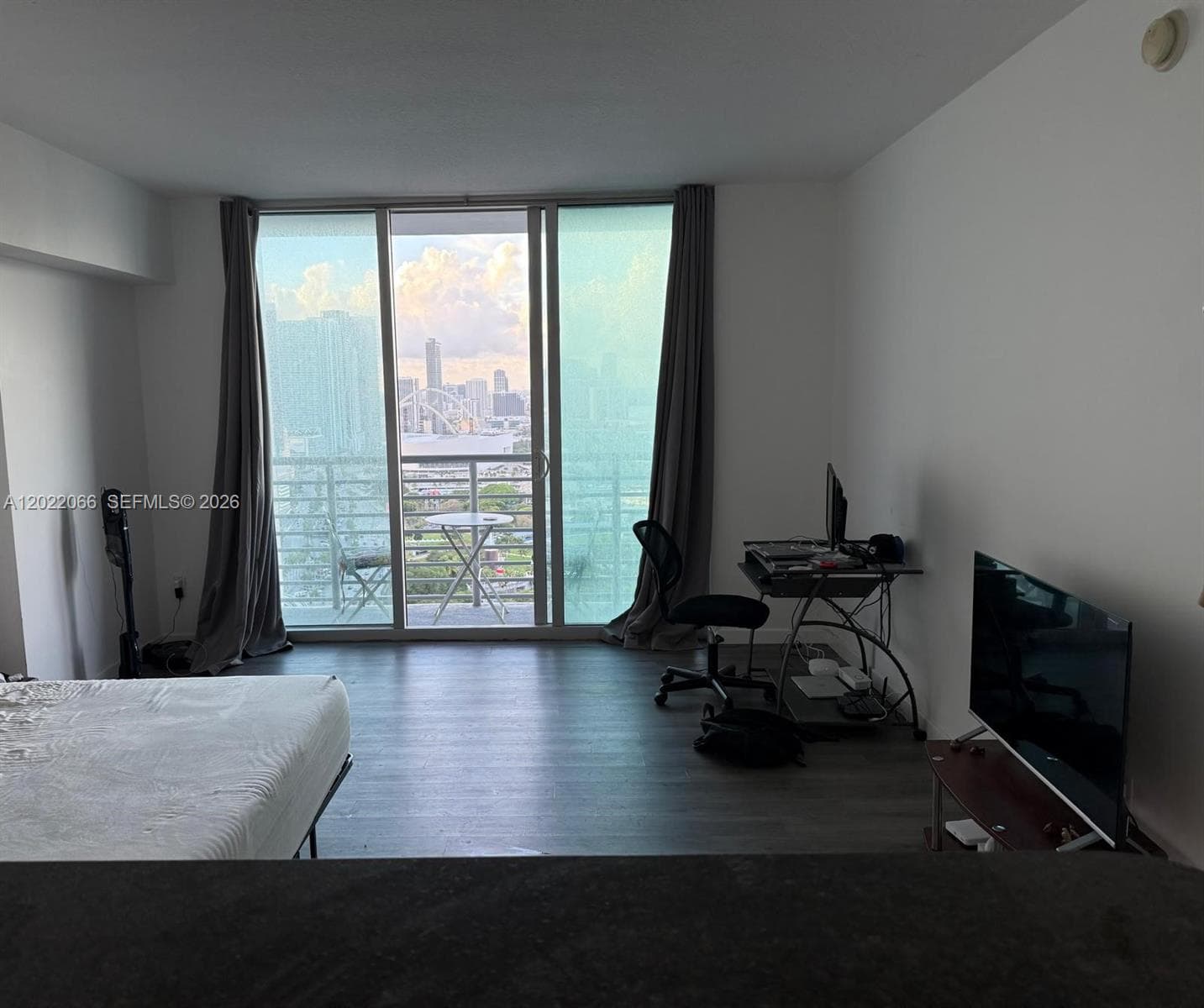 325 S Biscayne Blvd # 3620, Miami, FL 33131 photo 3