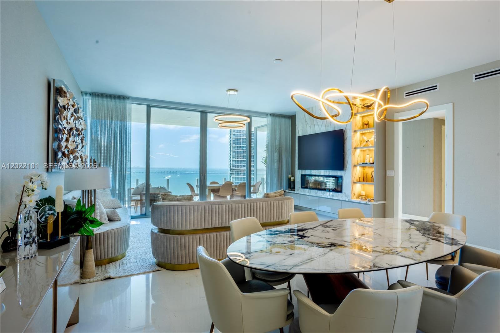 300 Biscayne Boulevard Way # 2203C, Miami, FL 33131 photo 3