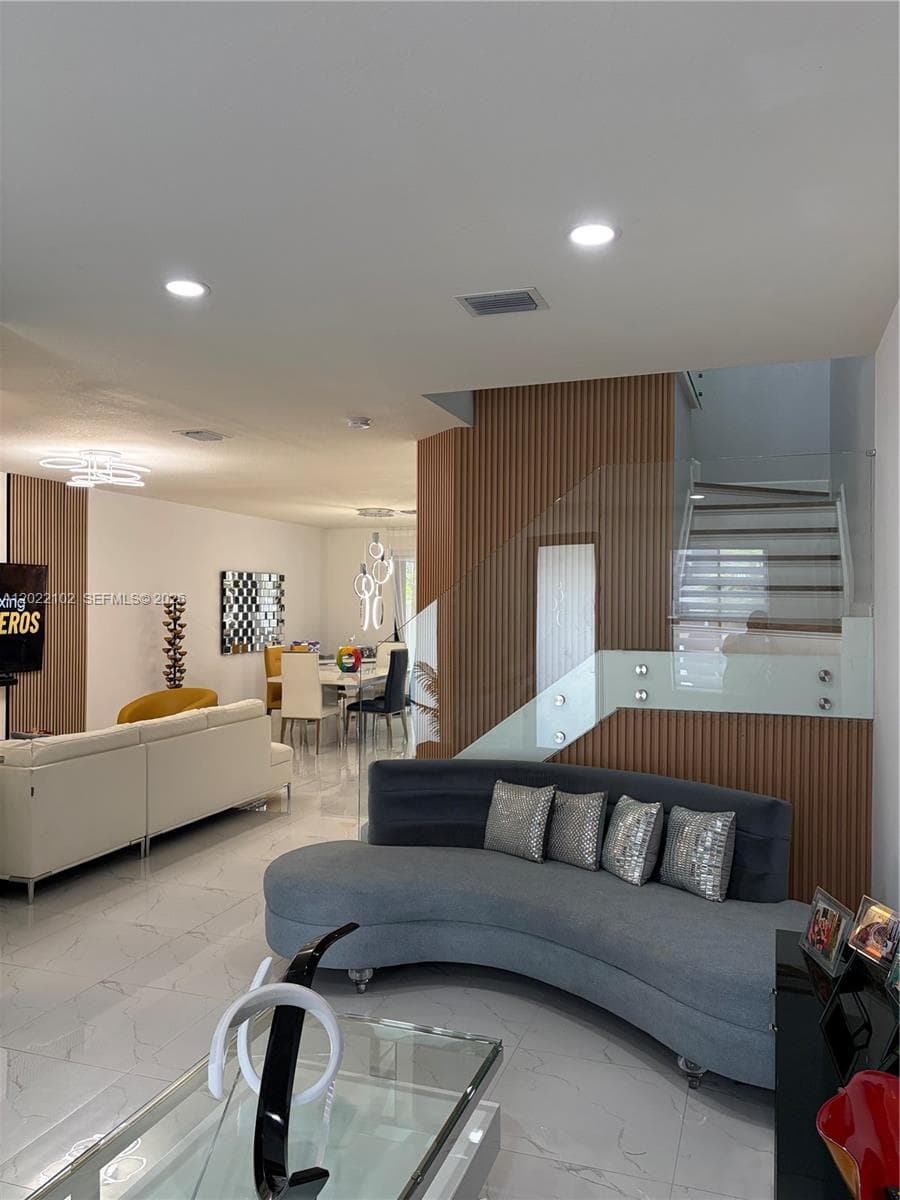 3409 W 92nd Pl, Hialeah, FL 33018 photo 5