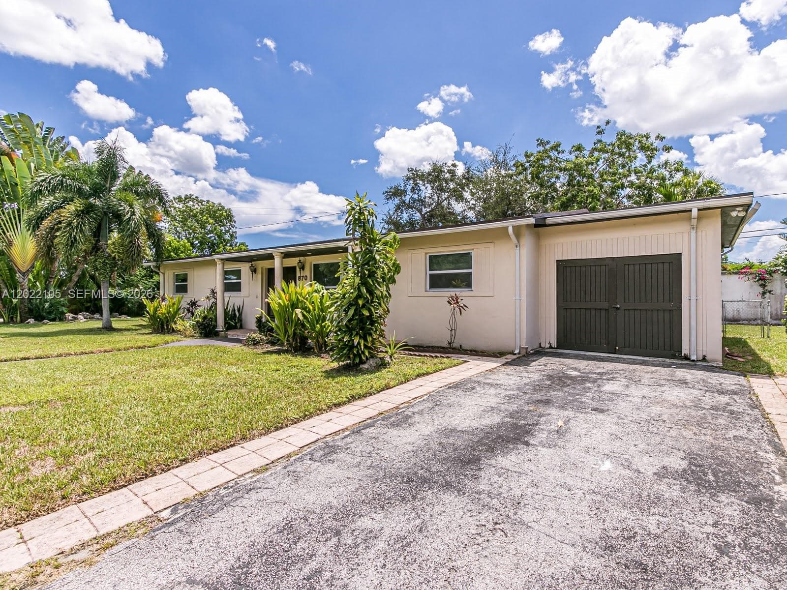 870 NE 182nd St, North Miami Beach, FL 33162 photo 3
