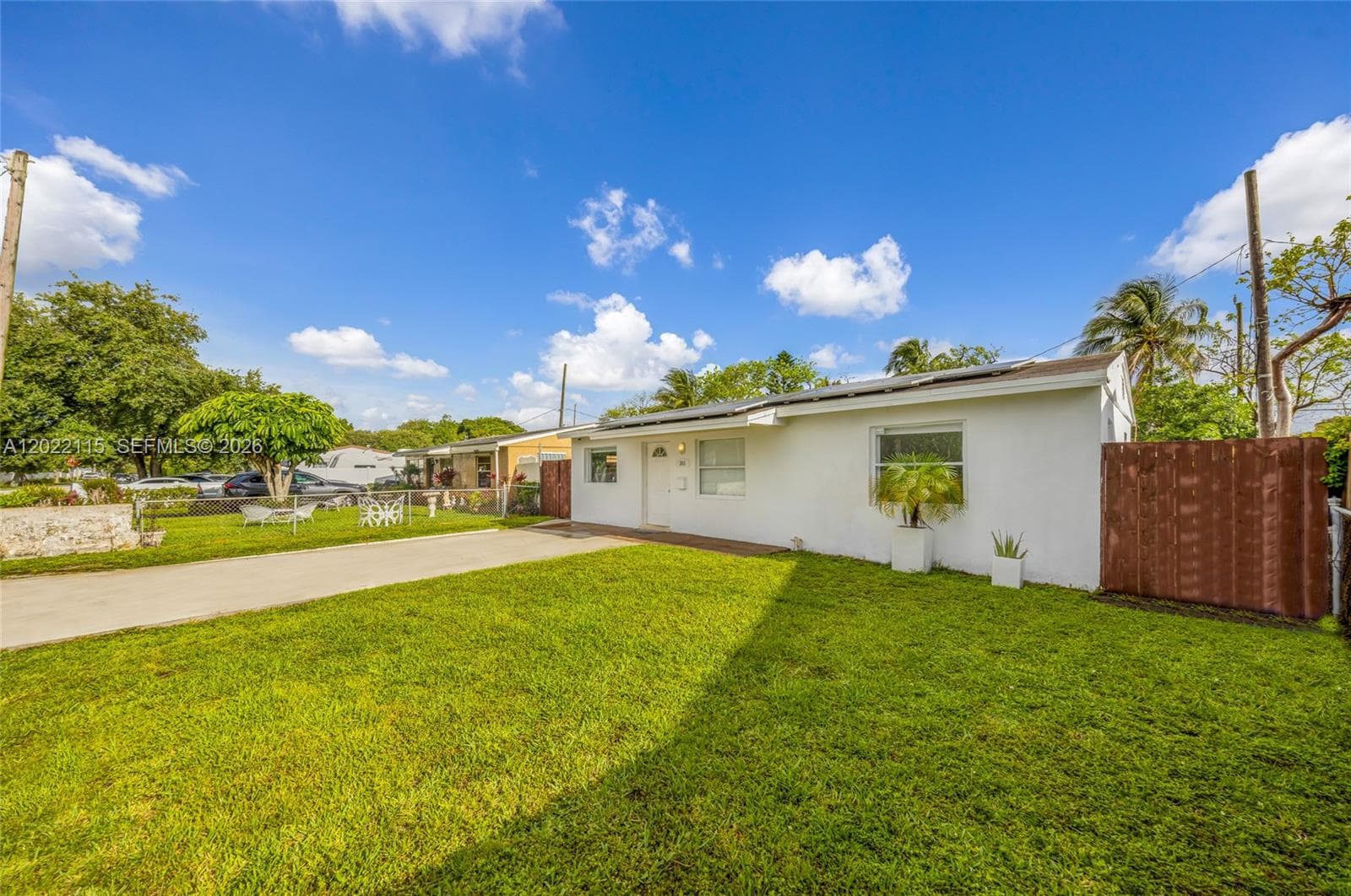 2411 Fletcher St, Hollywood, FL 33020 photo 3