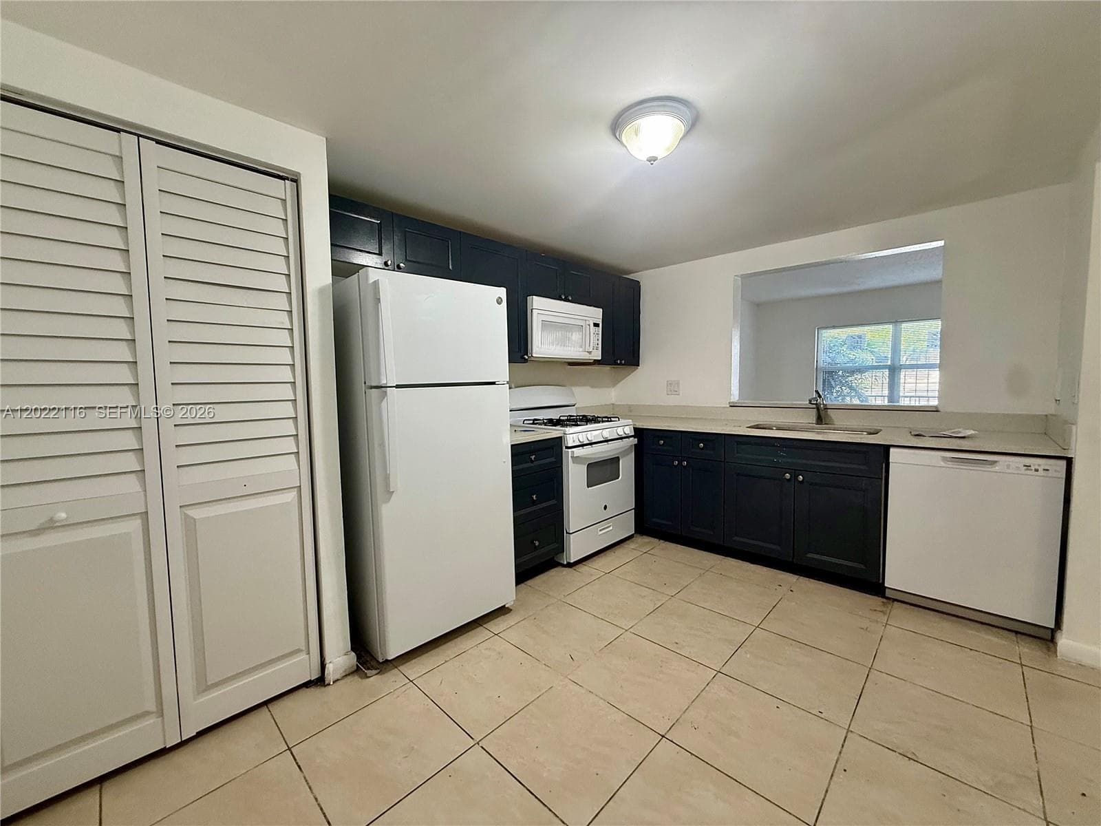 18101 NW 68th Ave # B102, Hialeah, FL 33015 photo 2