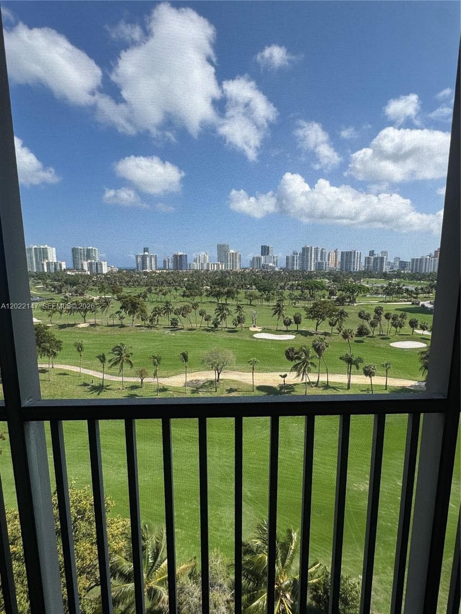 20335 W Country Club Dr # 1205, Aventura, FL 33180 photo 2