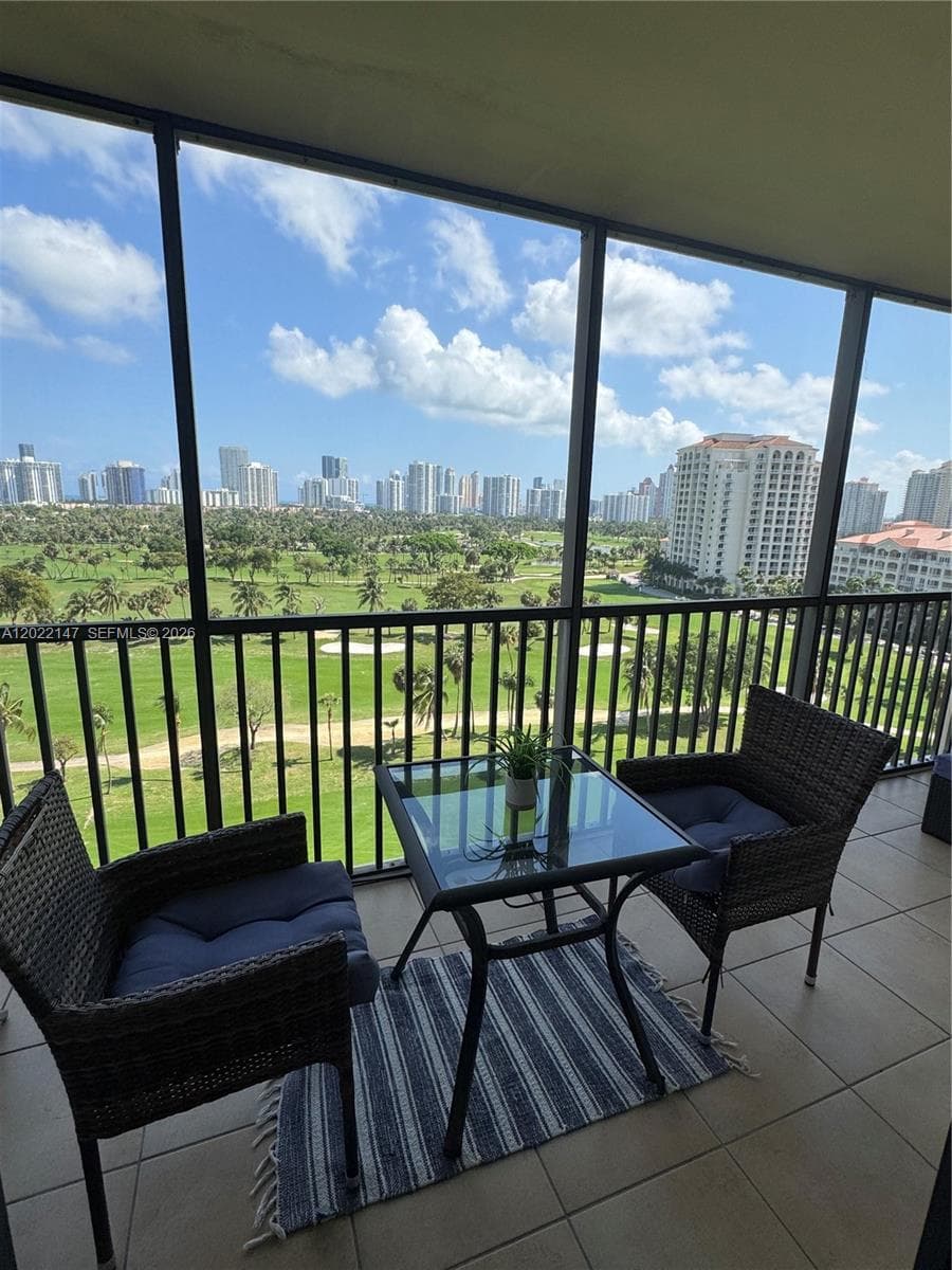 20335 W Country Club Dr # 1205, Aventura, FL 33180 photo 3