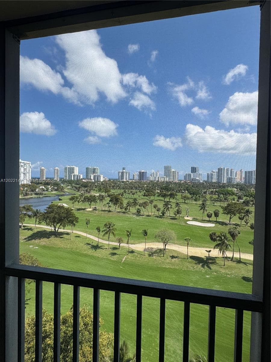 20335 W Country Club Dr # 1205, Aventura, FL 33180 photo 5