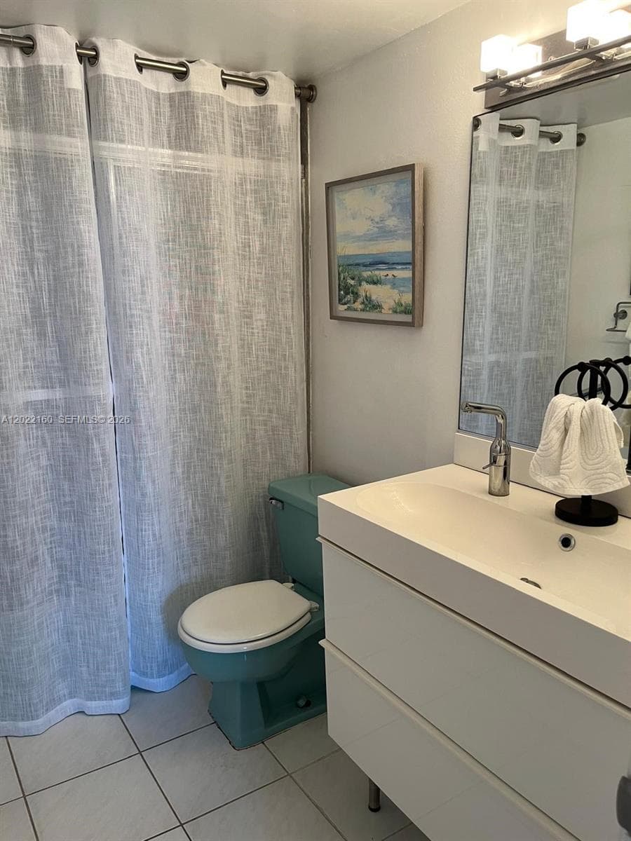 211 S Ocean Dr # 204, Hollywood, FL 33019 photo 4