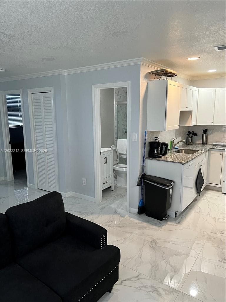 2240 Simms St, Hollywood, FL 33020 photo 4