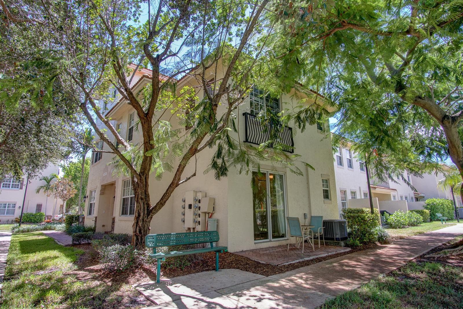 1020 E Longport Circle # F2, Delray Beach, FL 33444 photo 2