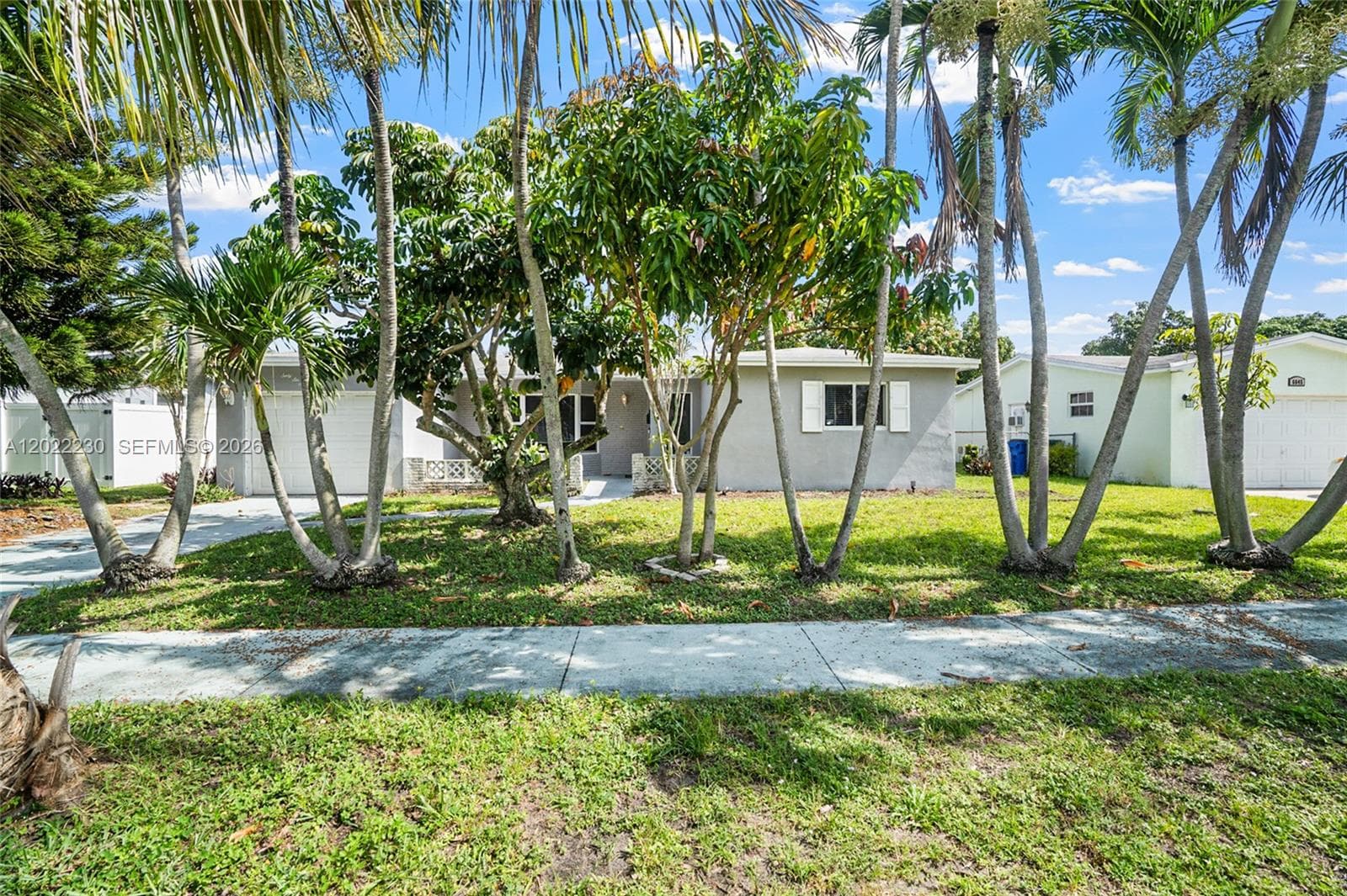 6667 NW 1st St, Margate, FL 33063 photo 2