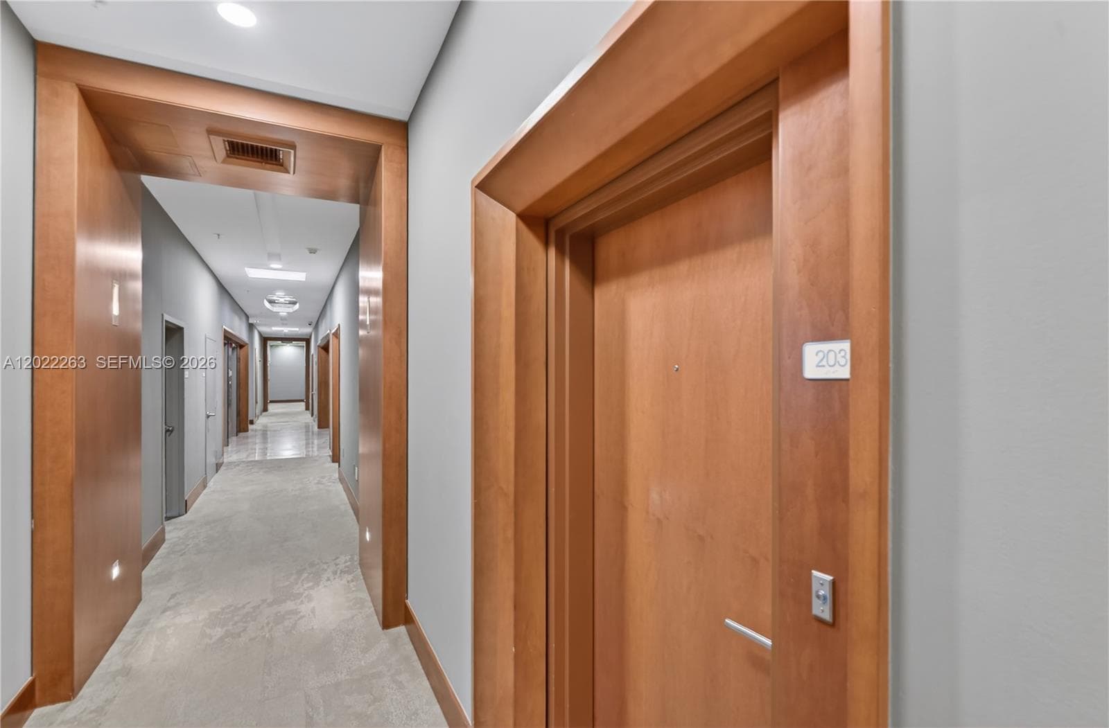 31 SE 5th St # 203, Miami, FL 33131 photo 3
