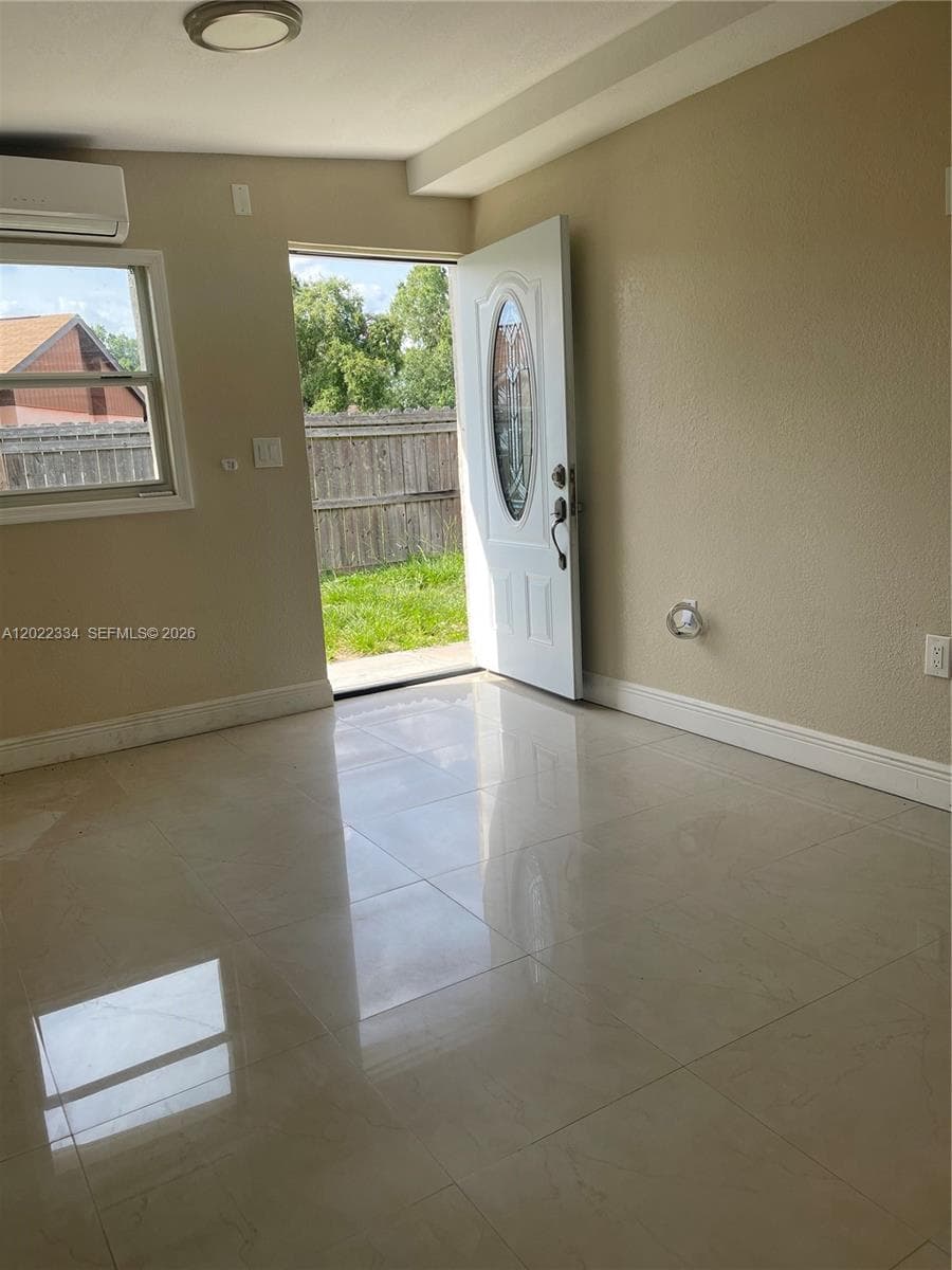 4617 Navarre Ave # B, Sebring, FL 33872 photo 2
