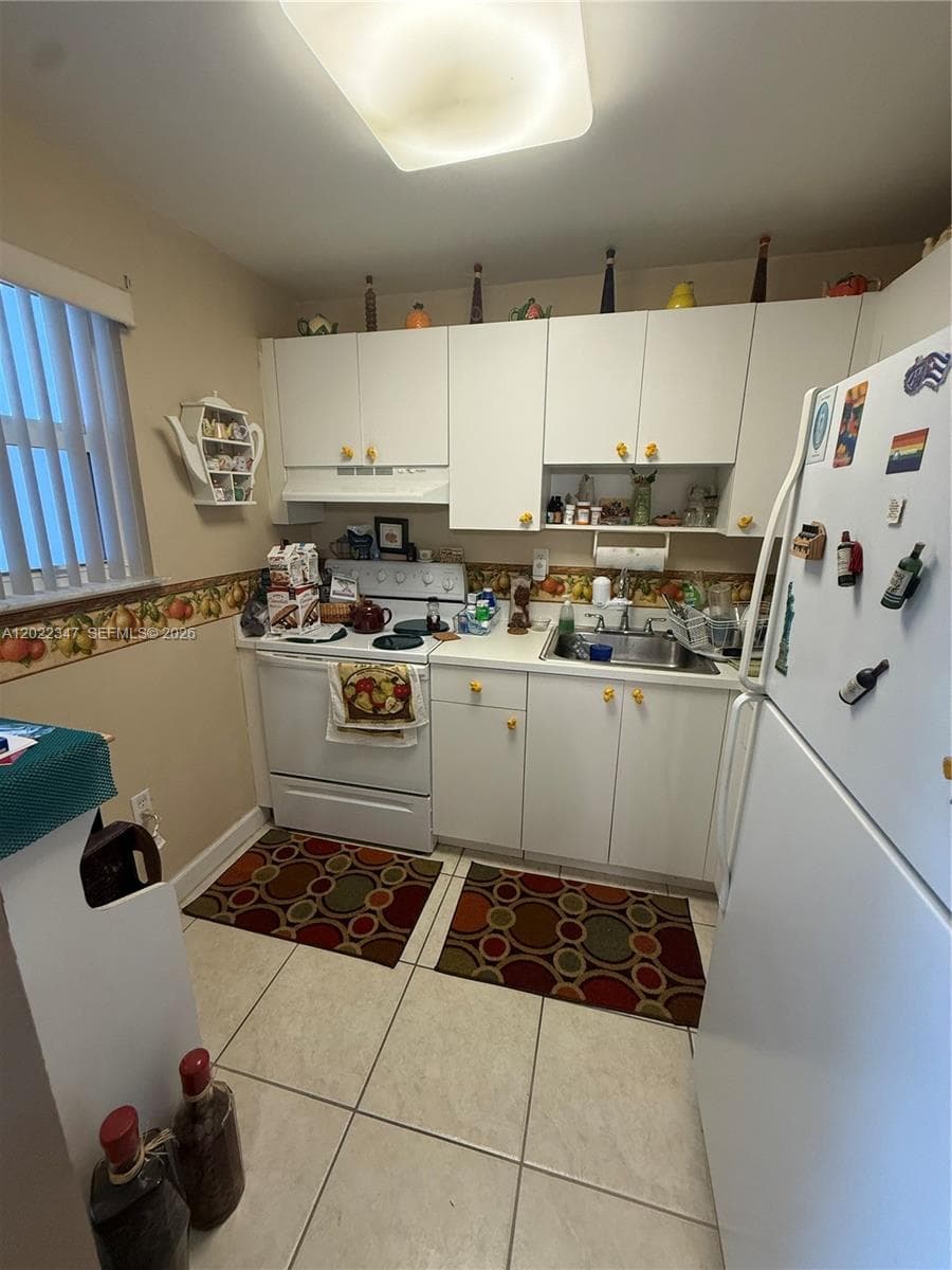 1725 W 60th St # F322, Hialeah, FL 33012 photo 4