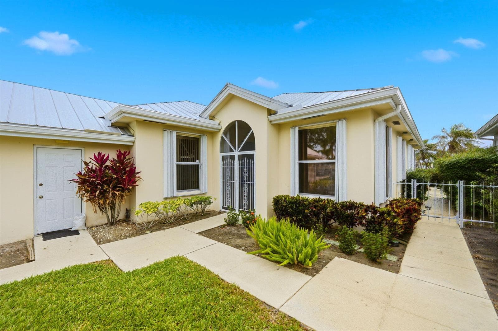 2860 SW Brighton Way, Palm City, FL 34990 photo 4