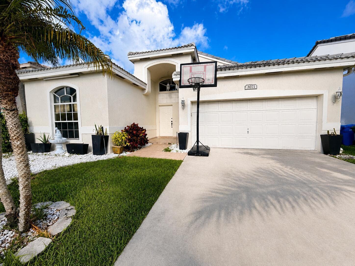 3071 Dogwood Lane, Margate, FL 33063 photo 2