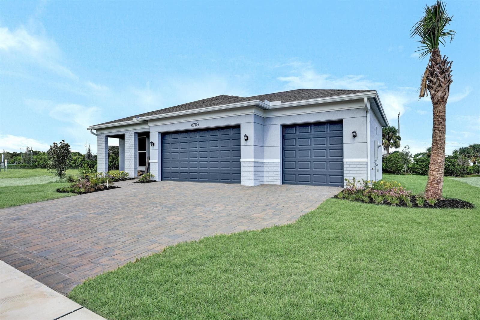 6783 68th Square, Vero Beach, FL 32967 photo 2