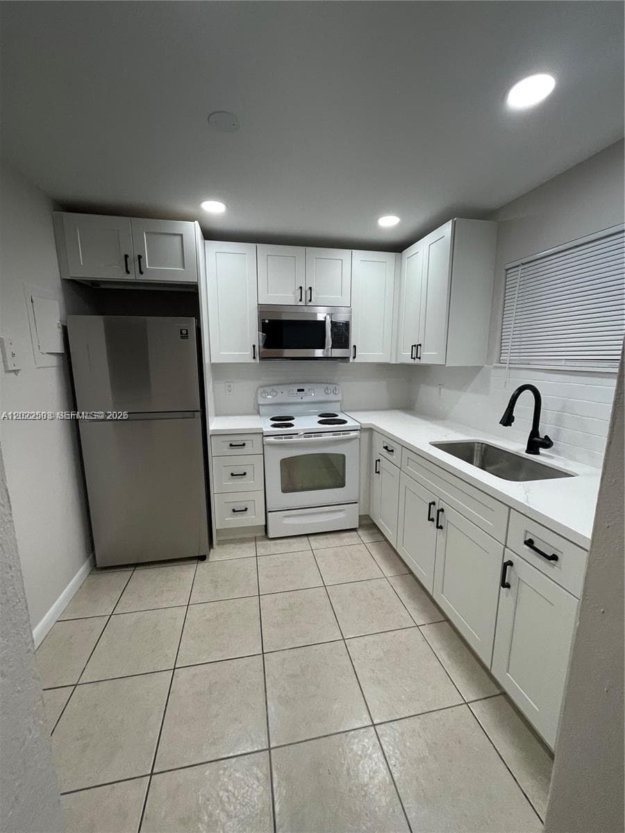 4255 N University Dr # 109, Sunrise, FL 33351 photo 3