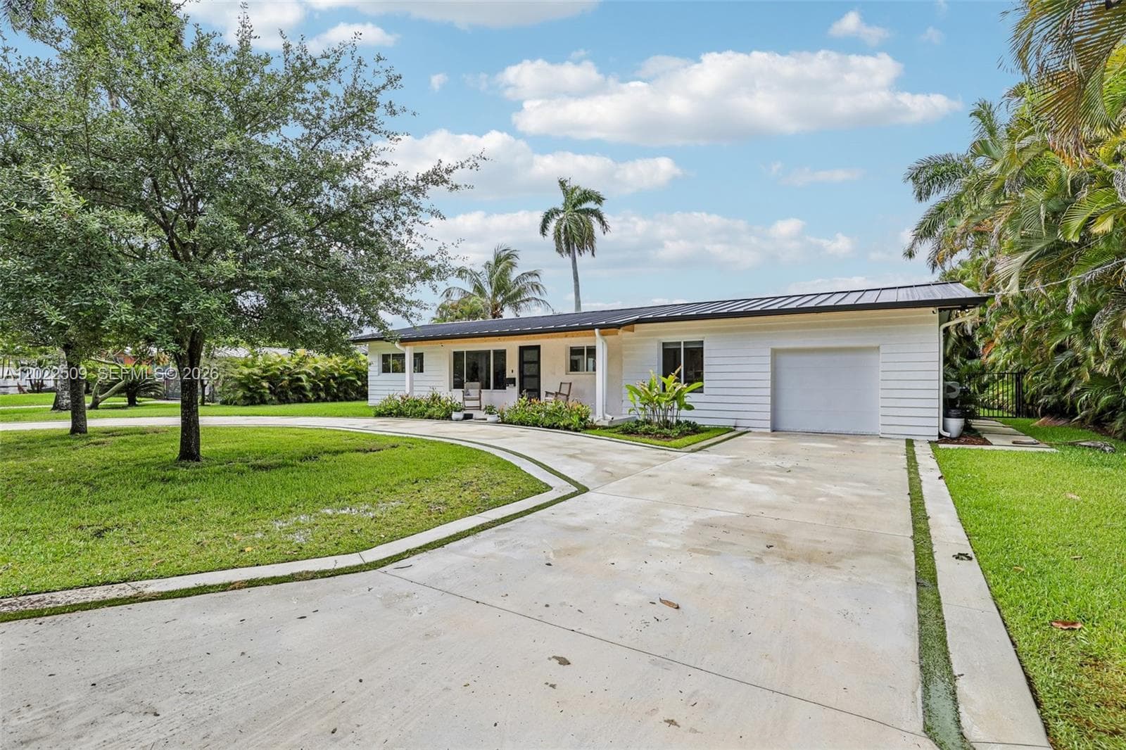 5620 SW 63rd Ct, South Miami, FL 33143 photo 2
