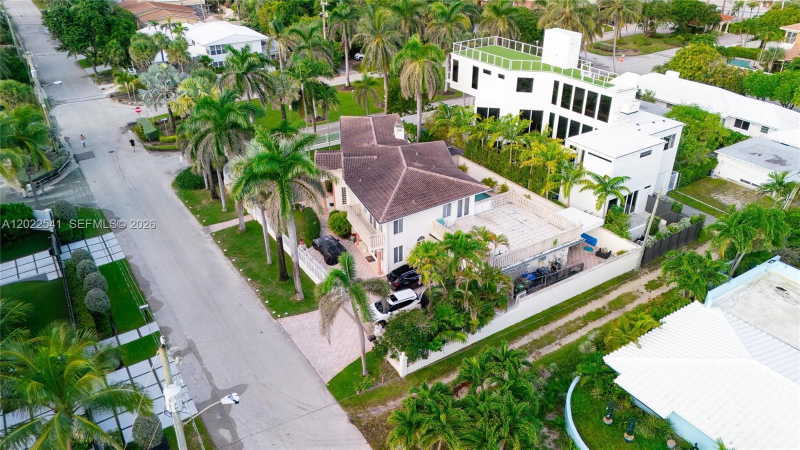 2701 N Atlantic Blvd, Fort Lauderdale, FL 33308 photo 2