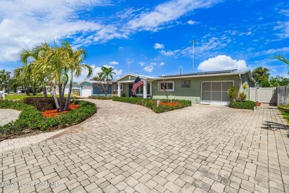 121 Algonquin Terrace, Indian Harbour Beach, FL 32937 photo 2
