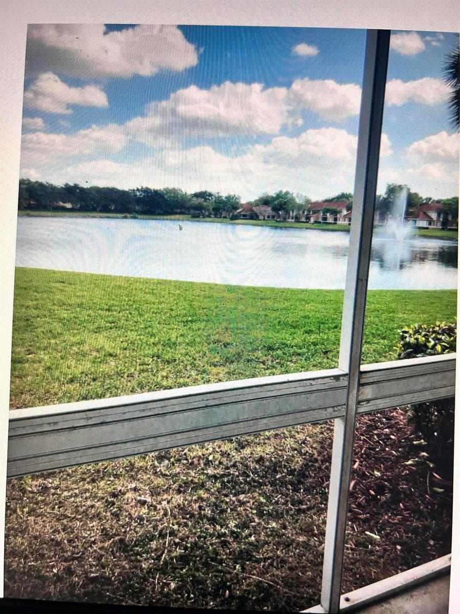718 NW 92nd Avenue, Plantation, FL 33324