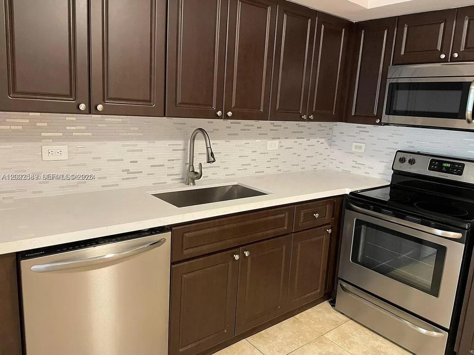 3690 N 56th Ave # 916, Hollywood, FL 33021 photo 3