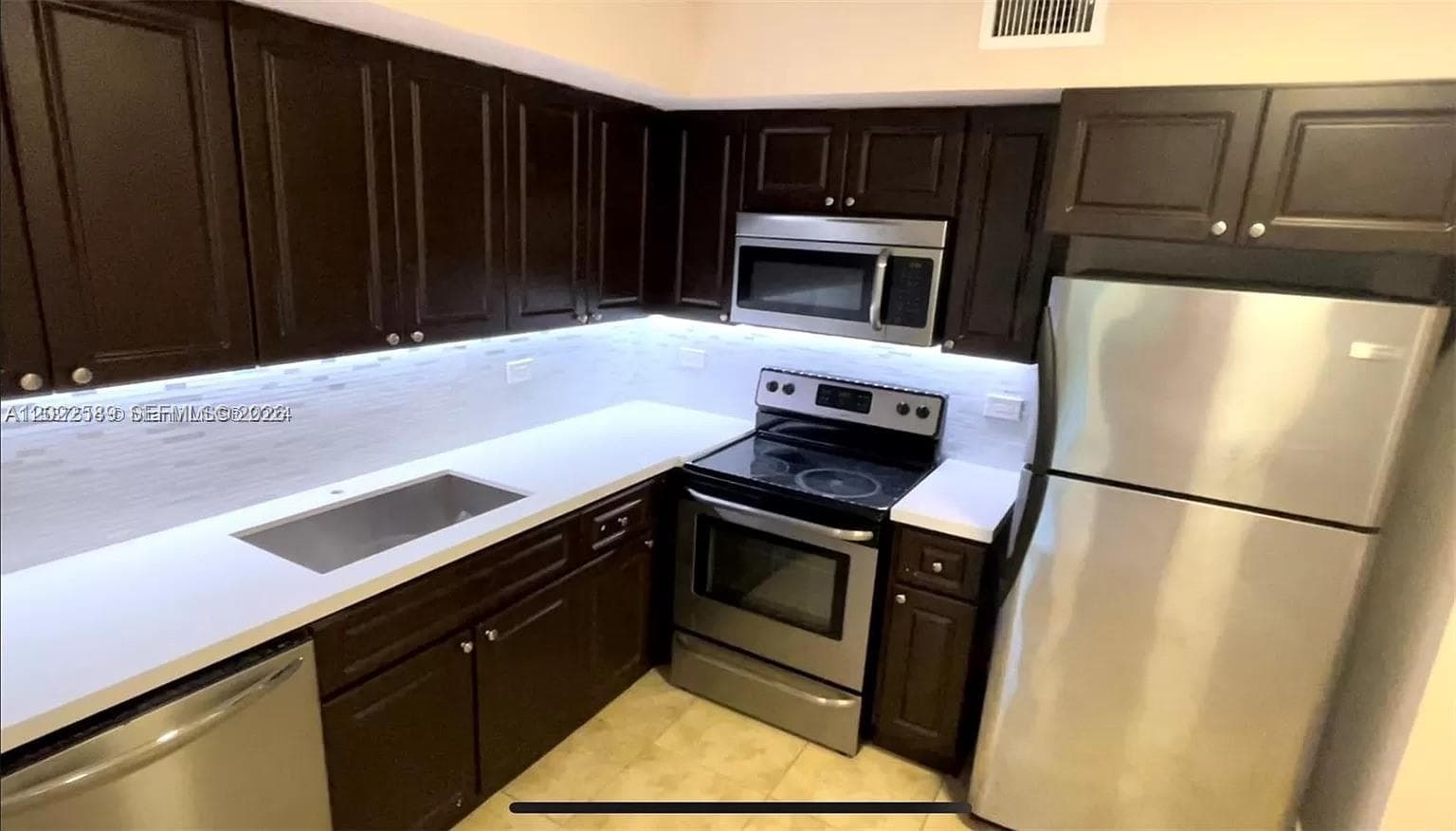 3690 N 56th Ave # 916, Hollywood, FL 33021 photo 4