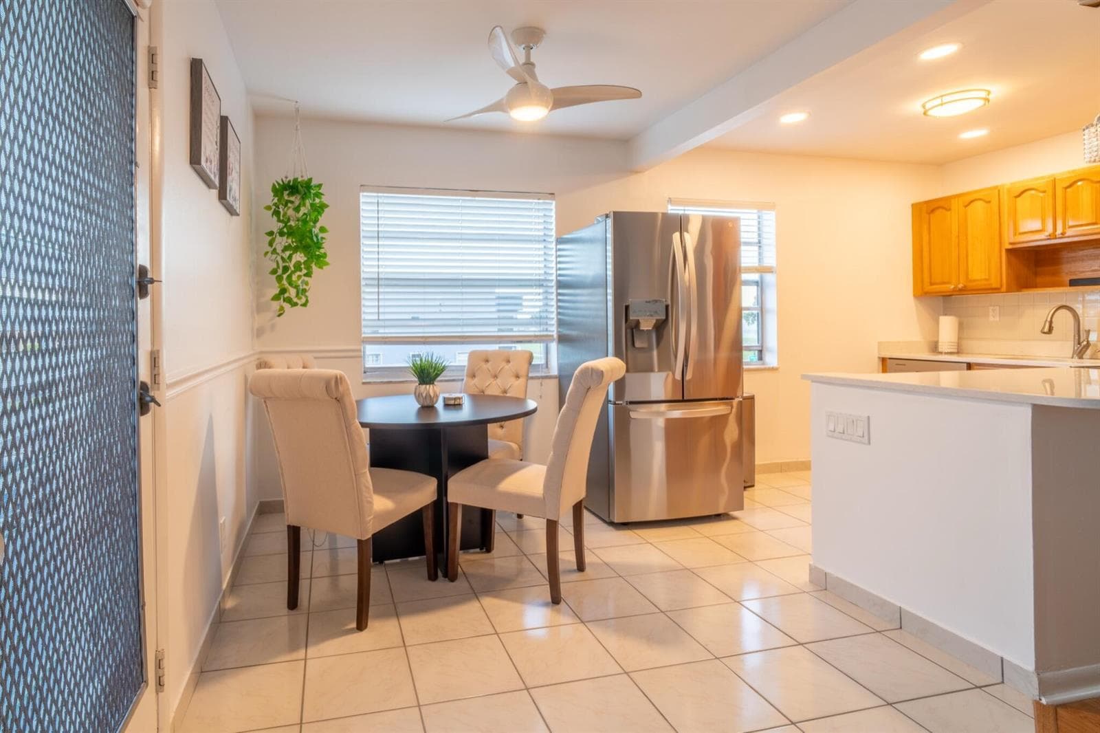 313 Burgundy G, Delray Beach, FL 33484 photo 4