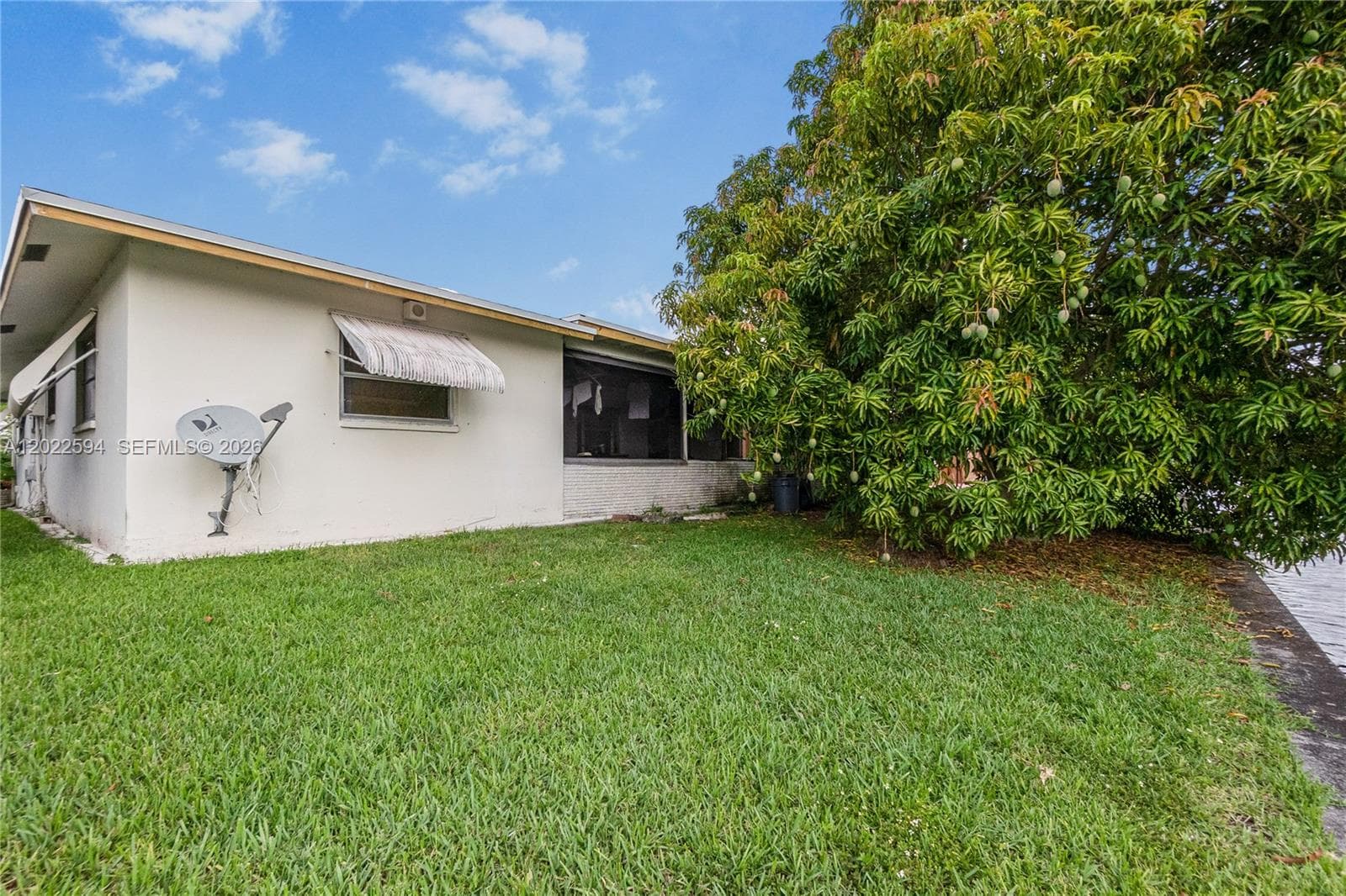 6013 NW 68th, Tamarac, FL 33321 photo 2