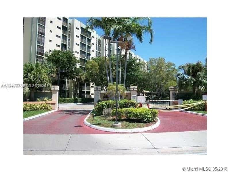 17021 N Bay Rd # 625, Sunny Isles Beach, FL 33160 photo 2