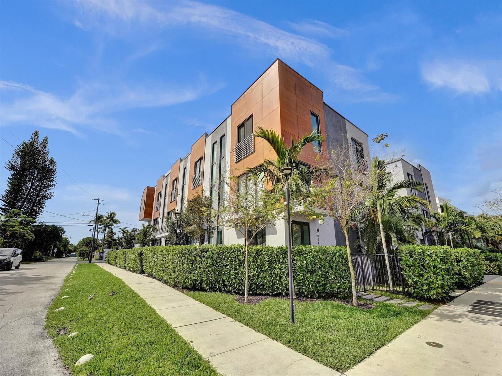 924 NE 4th Street, Fort Lauderdale, FL 33301 photo 4