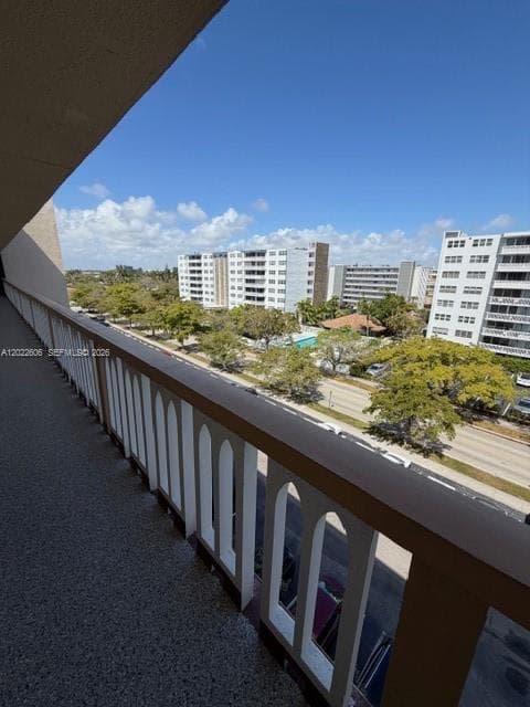 319 NE 14th Ave # 607, Hallandale Beach, FL 33009 photo 4