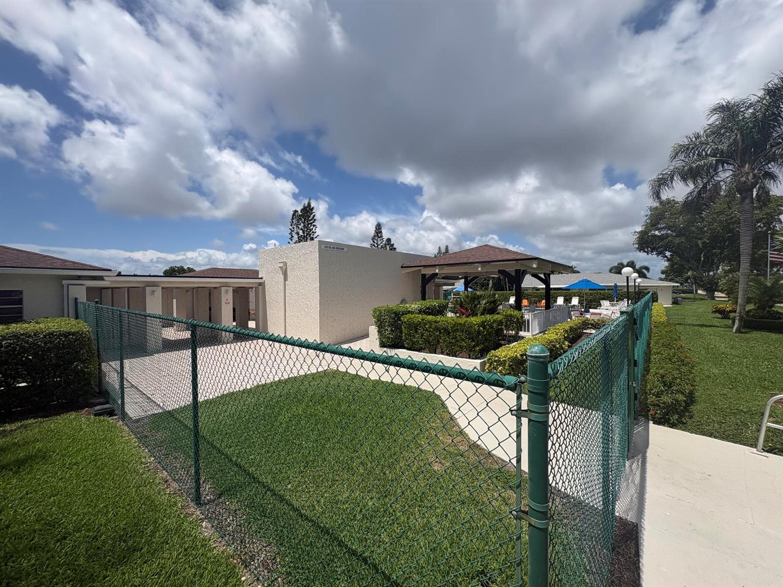 1020 Silk Oak Terrace # 104, Delray Beach, FL 33445 photo 2