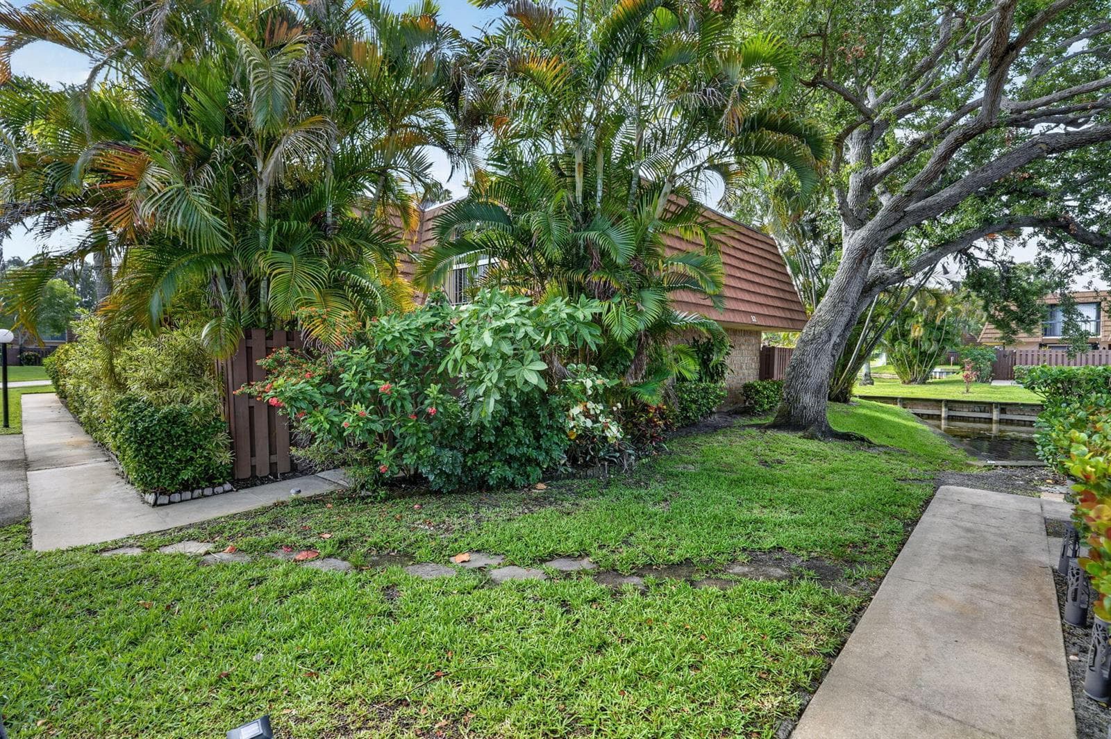 825 Center Street # 32b, Jupiter, FL 33458 photo 2