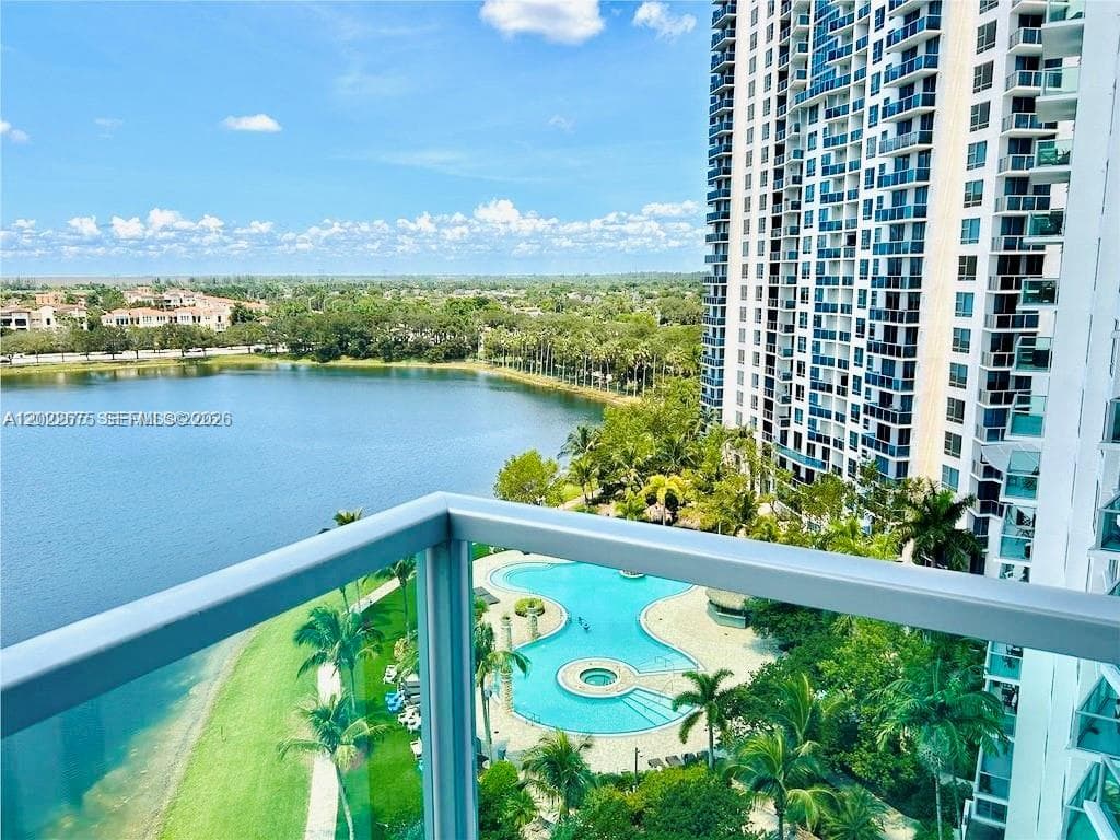 2681 N Flamingo Rd # 2602S, Sunrise, FL 33323 photo 2