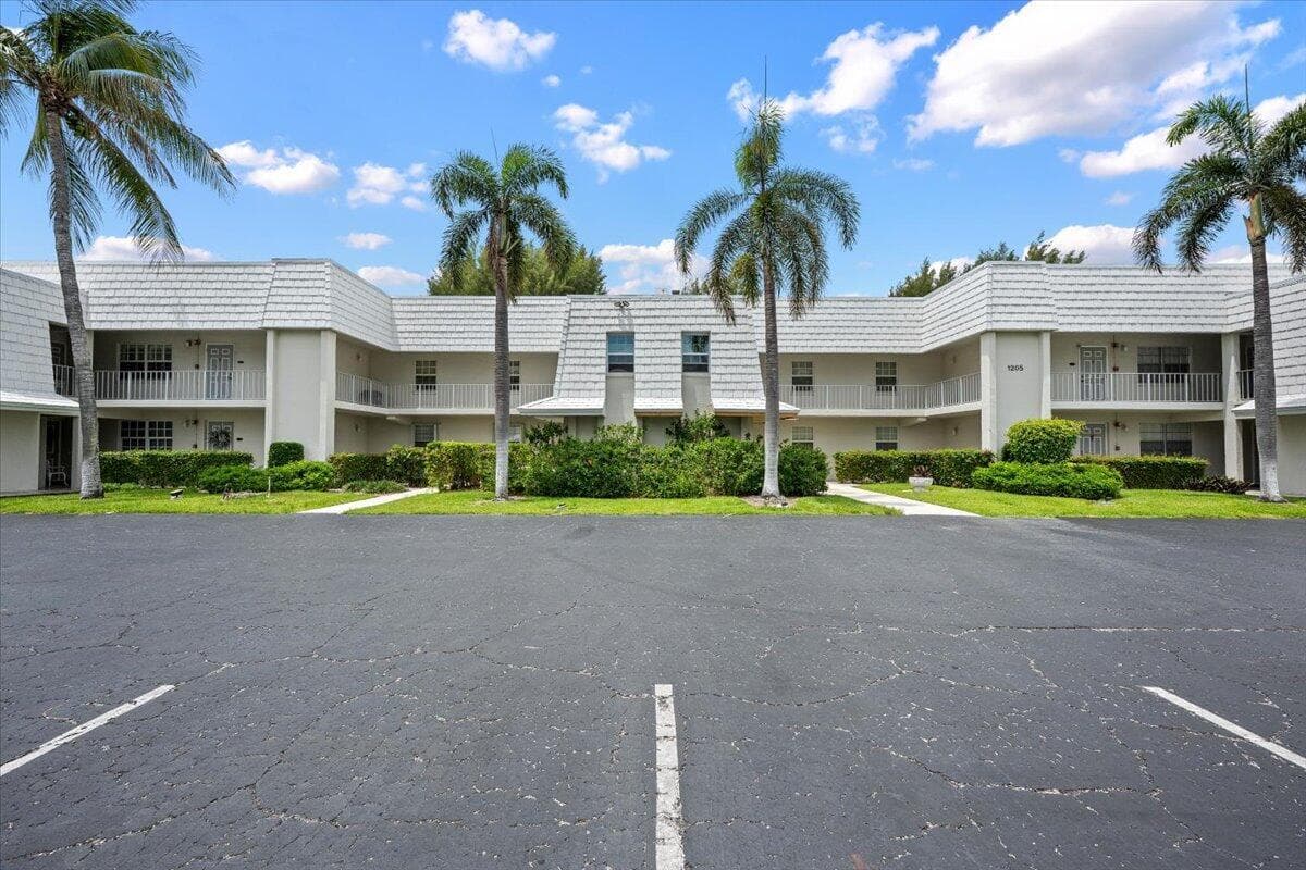 1205 Sandy Lane # 145, Singer Island, FL 33404 photo 3