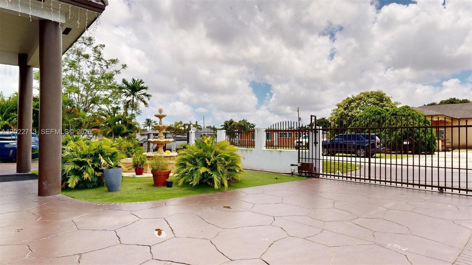 357 W 44th St, Hialeah, FL 33012 photo 5