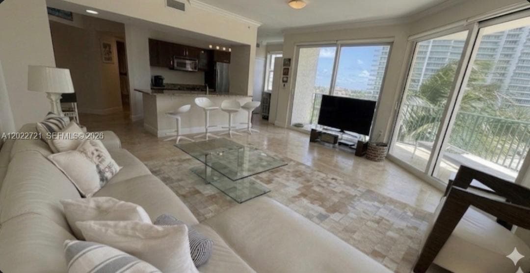 20000 E Country Club Dr # 601, Aventura, FL 33180 photo 2