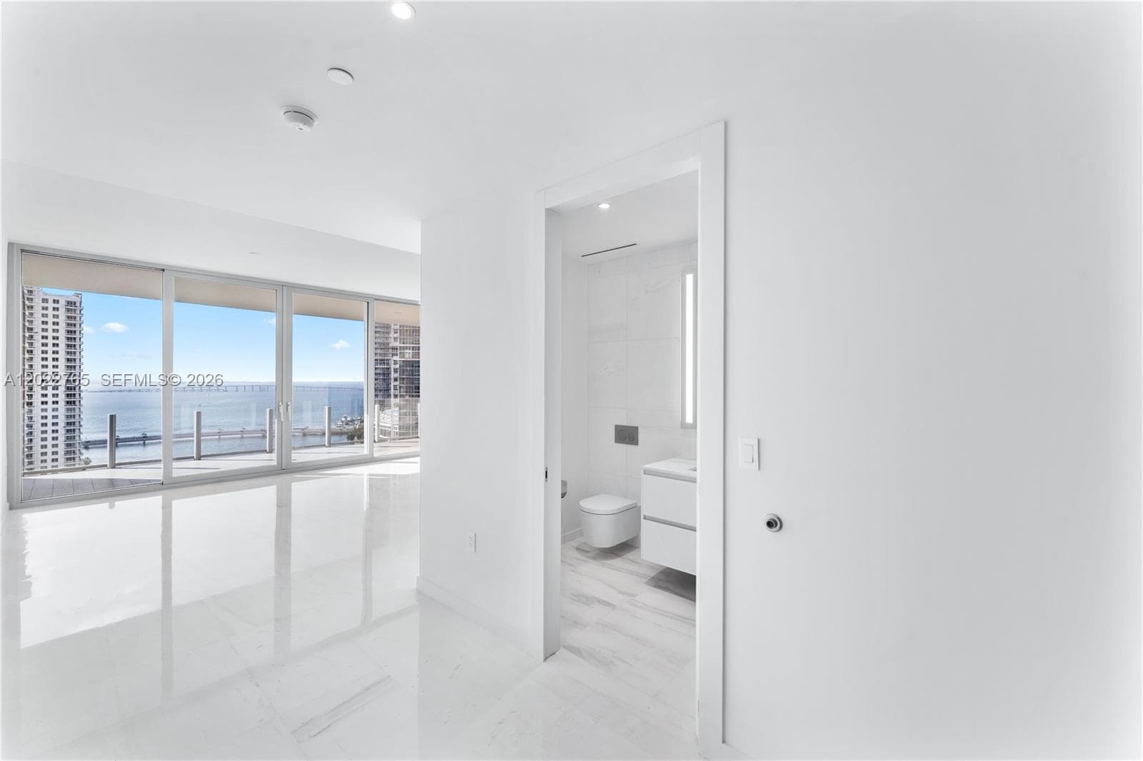 300 Biscayne Blvd Way # 1802, Miami, FL 33131 photo 5