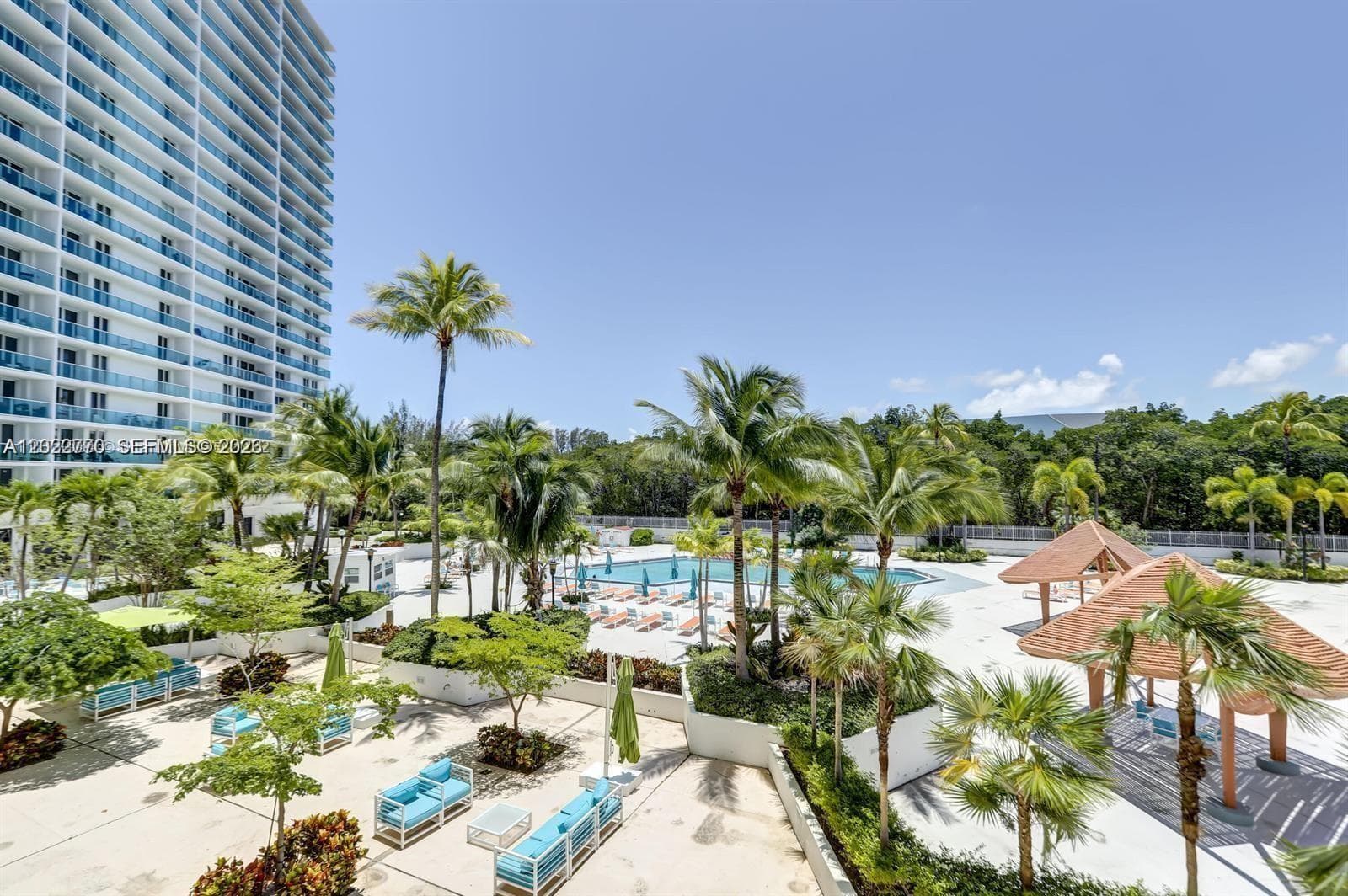 100 Bayview Dr # 208, Sunny Isles Beach, FL 33160 photo 3
