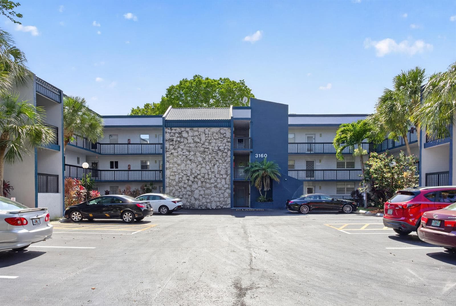 3160 Holiday Springs Boulevard # 7-112, Margate, FL 33063 photo 2