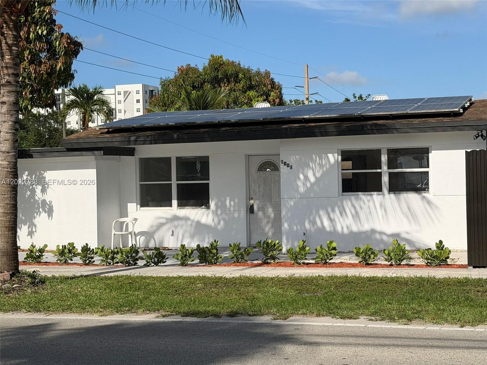 1001 S 62nd Ave, Hollywood, FL 33023 photo 2