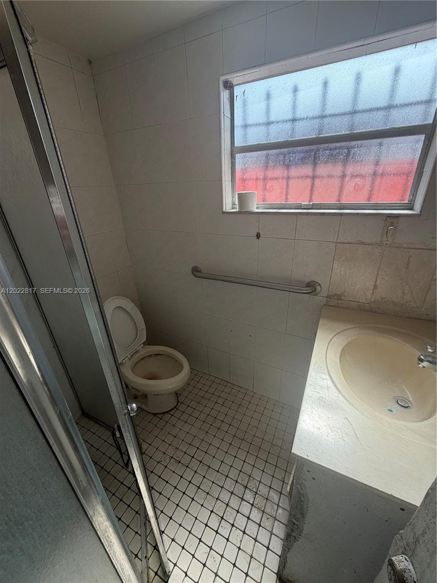 5740 Taylor St, Hollywood, FL 33021 photo 5