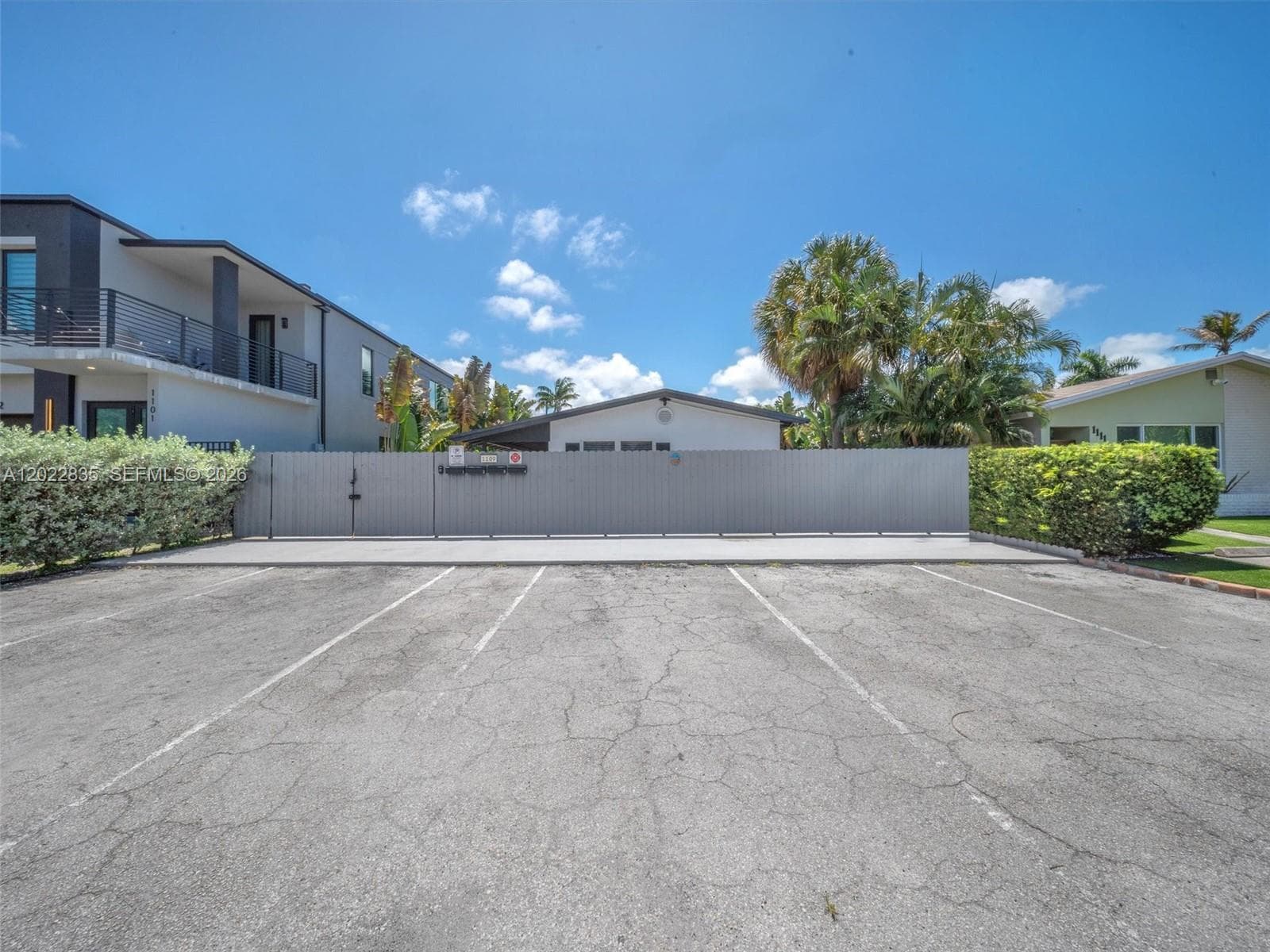 1109 NE 16th Ter, Fort Lauderdale, FL 33304 photo 3
