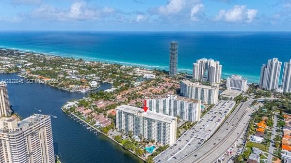 19390 Collins Ave # 817, Sunny Isles Beach, FL 33160 photo 2