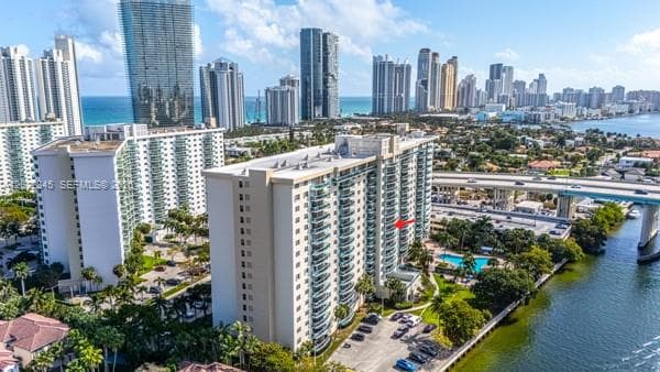 19390 Collins Ave # 817, Sunny Isles Beach, FL 33160 photo 4