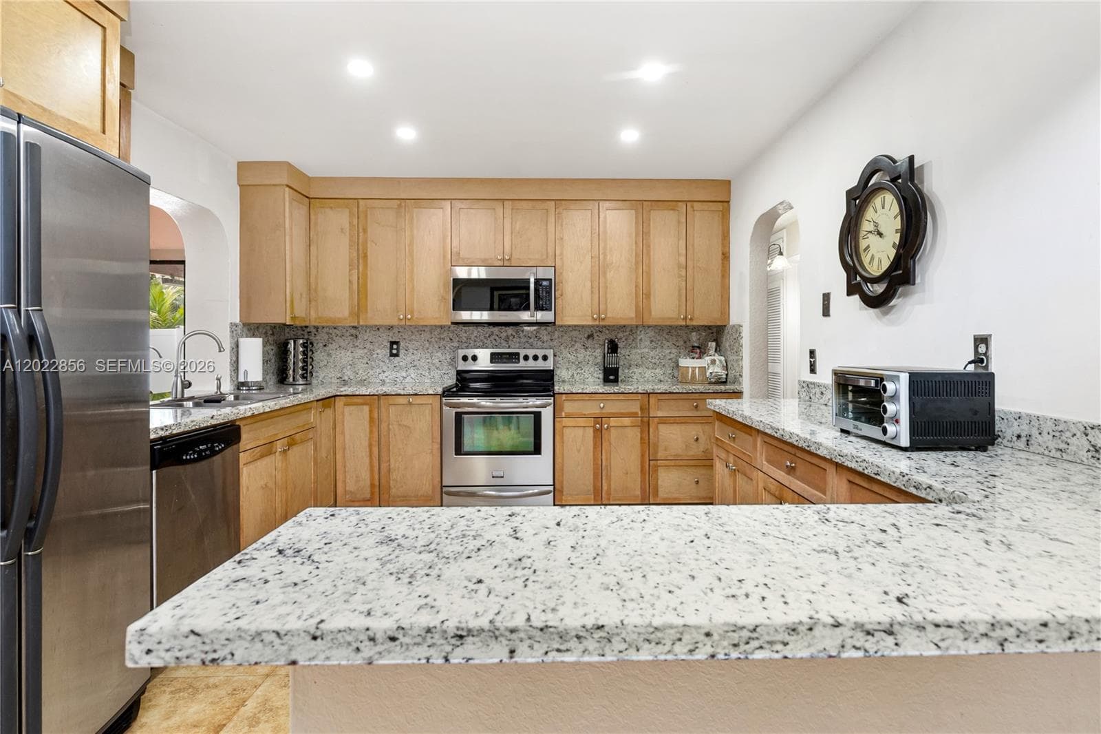 321 NW 96th Ave, Pembroke Pines, FL 33024 photo 4
