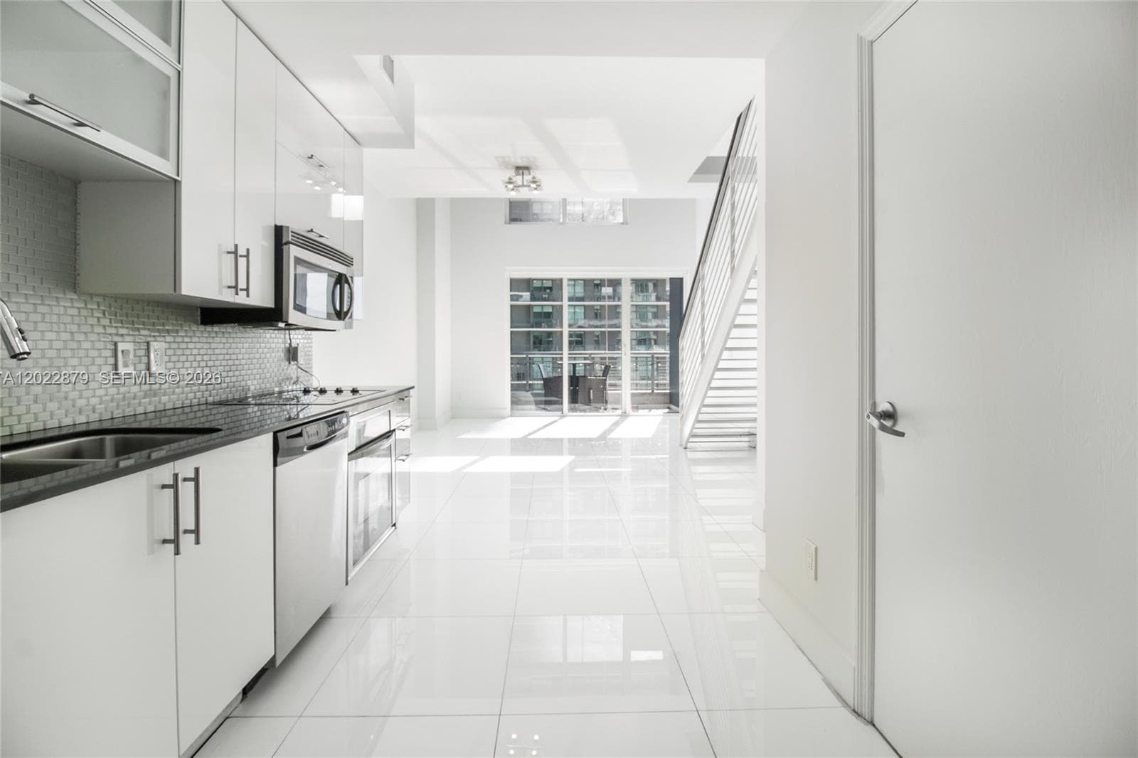60 SW 13th St # 2208, Miami, FL 33130 photo 3