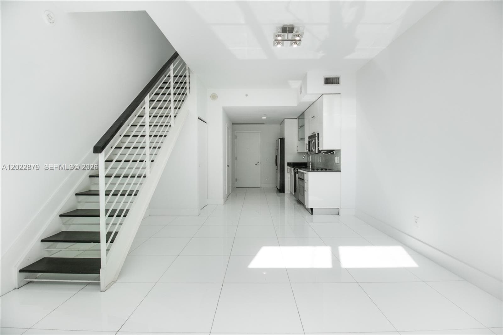 60 SW 13th St # 2208, Miami, FL 33130 photo 5