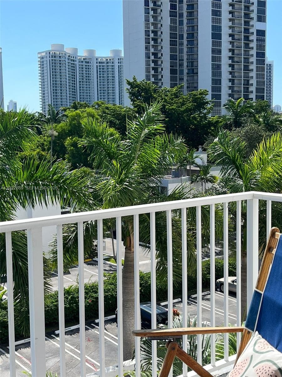 2851 NE 183rd St # 405E, Aventura, FL 33160 photo 5